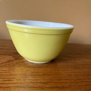 Vintage Pyrex Verde Set Yellow Mixing Bowl 401 1 1/2 Pint